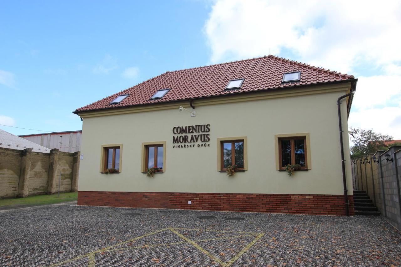 Comenius Moravus Vinarsky Dvur ميكولوف المظهر الخارجي الصورة